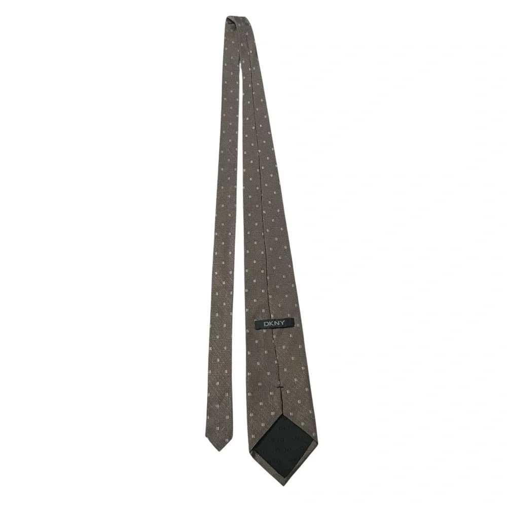 DKNY Sophisticated Brown Patterned Tie